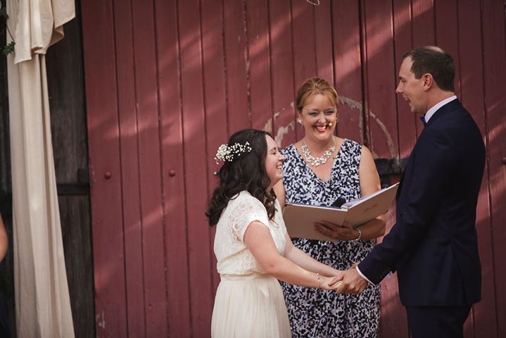 Samantha and Andrew's BeeKeepers Inn Wedding with Tanya McDonald Marriage Celebrant