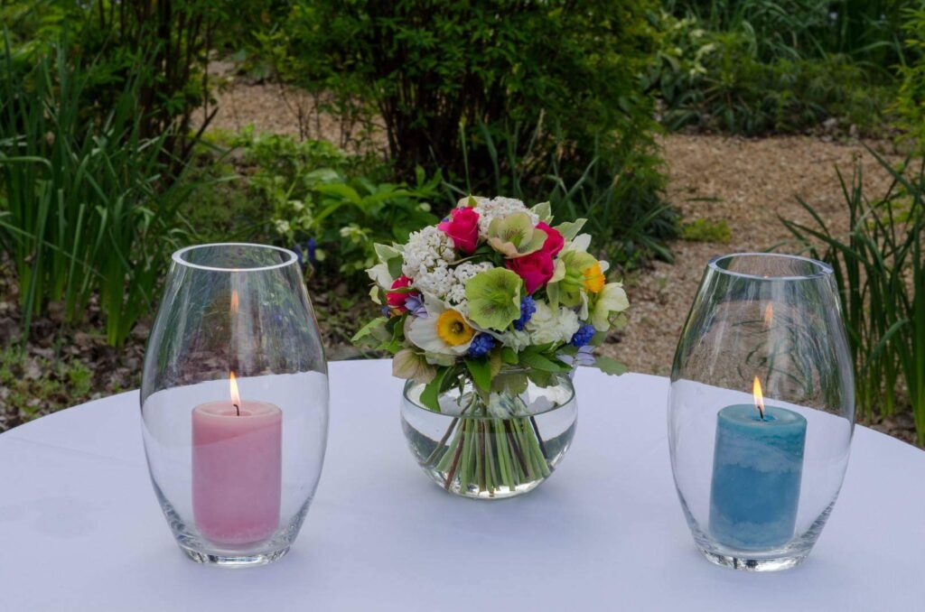 Remembering Someone Special during your wedding ceremony with candles