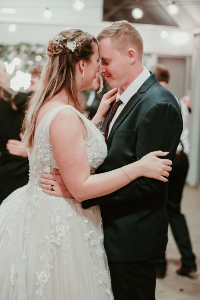 Raquel & Corey, Photographer: Sugarloaf Studio